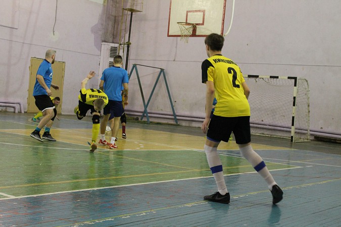 Второй круг Чемпионата Кинешмы по мини-футболу достиг экватора фото 12