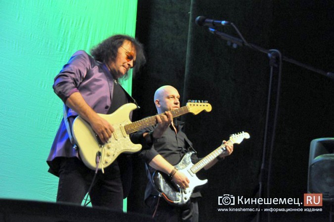 Виктор Зинчук выступил в Кинешме с юбилейным концертом фото 5