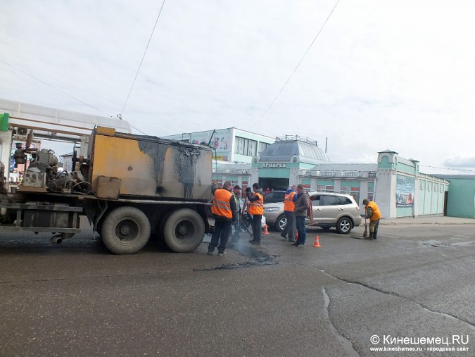 В Кинешме начали «жидкий» ремонт дорог фото 36