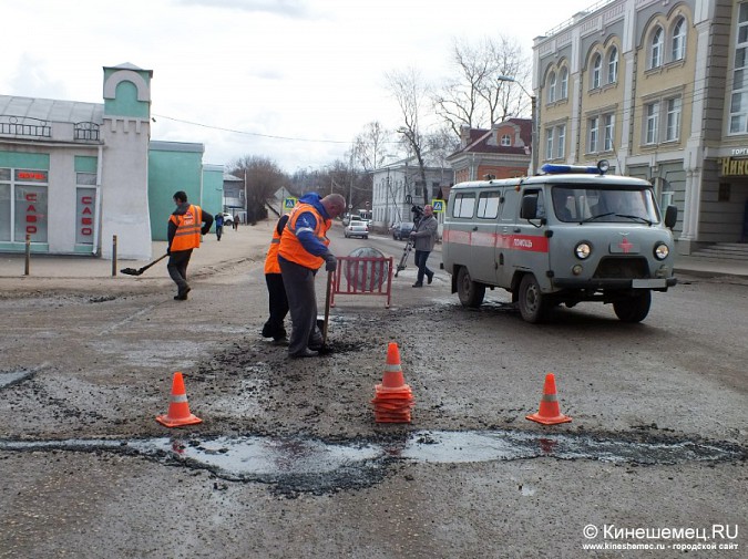 В Кинешме начали «жидкий» ремонт дорог фото 38