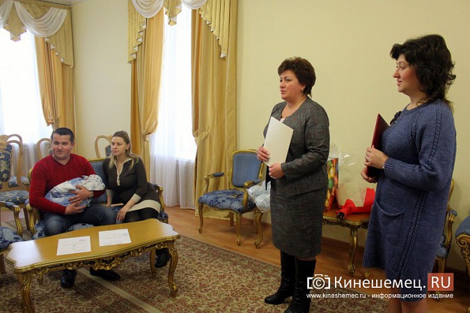 Депутат Госдумы пришел в Кинешме на регистрацию Тимофея фото 2