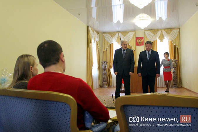 Депутат Госдумы пришел в Кинешме на регистрацию Тимофея фото 4