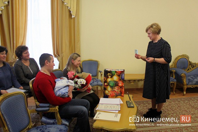 Депутат Госдумы пришел в Кинешме на регистрацию Тимофея фото 9