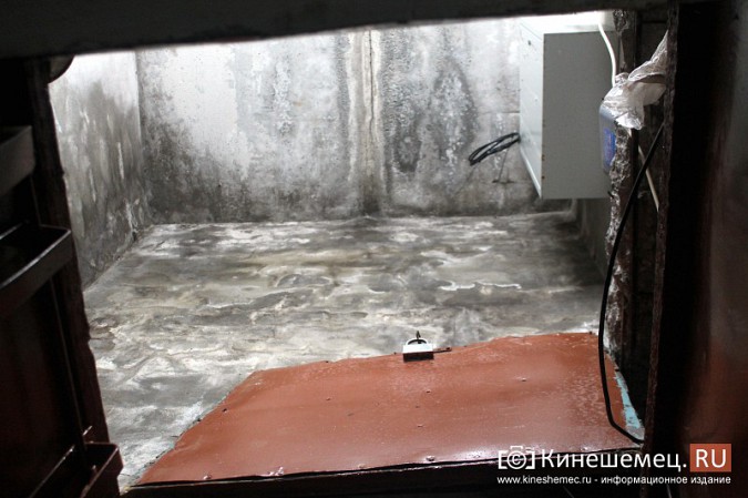 В Кинешме из-за прохудившейся крыши заливает несколько квартир многоэтажного дома фото 6