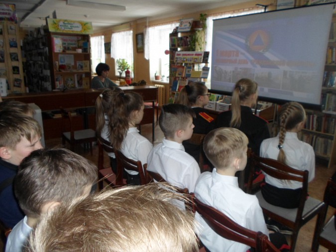 С детьми из Кинешмы поговорили о правилах поведения в ЧС фото 3