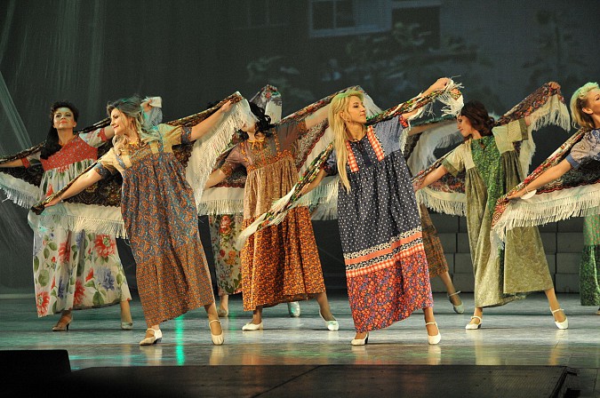 Белла Аминодова завоевала зрительские симпатии конкурса «Миссис Иваново» фото 21