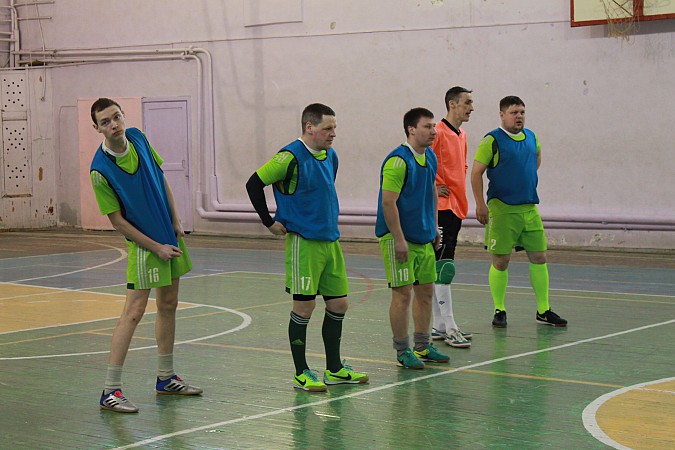 В чемпионате Кинешмы по мини-футболу интрига еще жива фото 13