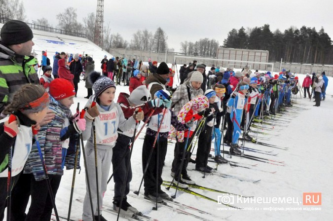 Сильнейшие лыжники Ивановской области вышли в Кинешме на старт «Весеннего марафона» фото 11