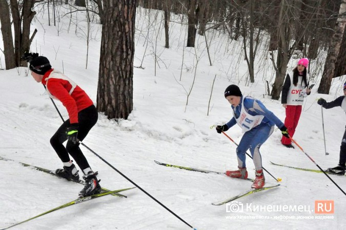 Сильнейшие лыжники Ивановской области вышли в Кинешме на старт «Весеннего марафона» фото 9