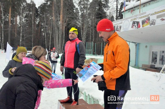 Сильнейшие лыжники Ивановской области вышли в Кинешме на старт «Весеннего марафона» фото 42