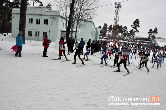 Сильнейшие лыжники Ивановской области вышли в Кинешме на старт «Весеннего марафона» фото 7