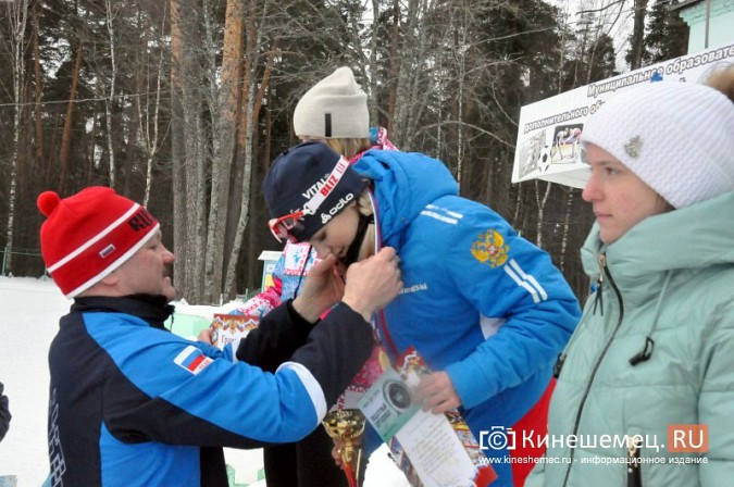 Сильнейшие лыжники Ивановской области вышли в Кинешме на старт «Весеннего марафона» фото 21