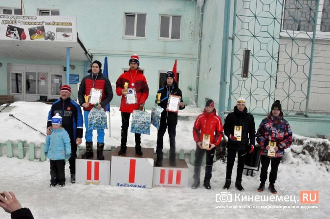 Сильнейшие лыжники Ивановской области вышли в Кинешме на старт «Весеннего марафона» фото 16