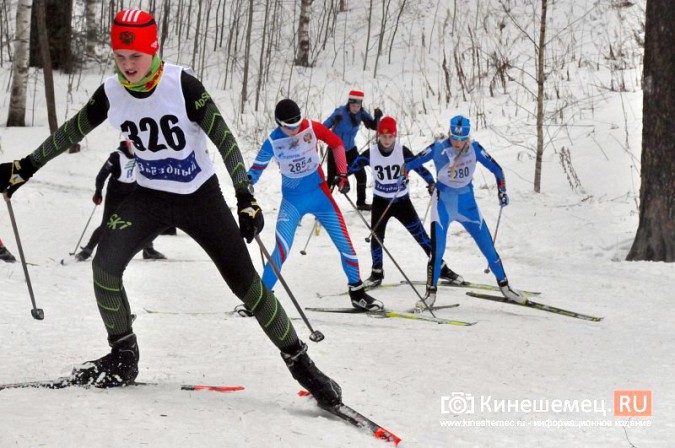 Сильнейшие лыжники Ивановской области вышли в Кинешме на старт «Весеннего марафона» фото 30