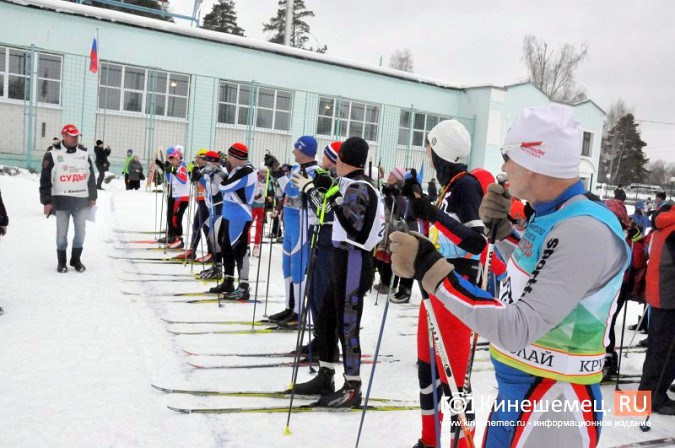 Сильнейшие лыжники Ивановской области вышли в Кинешме на старт «Весеннего марафона» фото 40