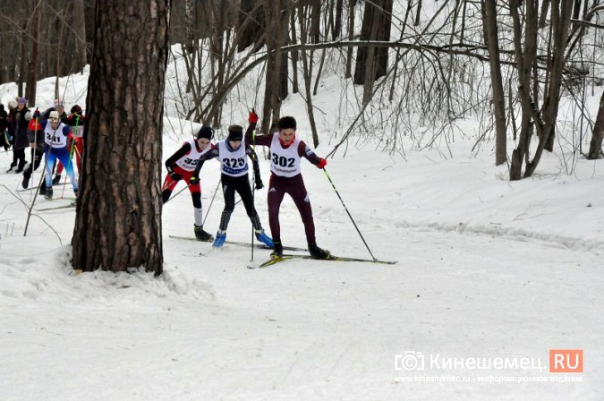 Сильнейшие лыжники Ивановской области вышли в Кинешме на старт «Весеннего марафона» фото 14