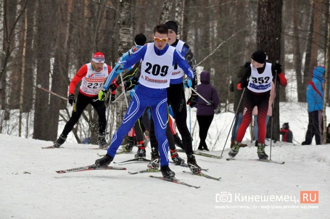 Сильнейшие лыжники Ивановской области вышли в Кинешме на старт «Весеннего марафона» фото 13