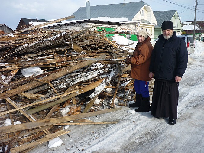 Кинешемская епархия провела акцию «Подари дрова» фото 2