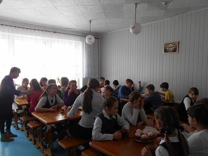 В Заволжском районе веселые старты сплотили школьников фото 5