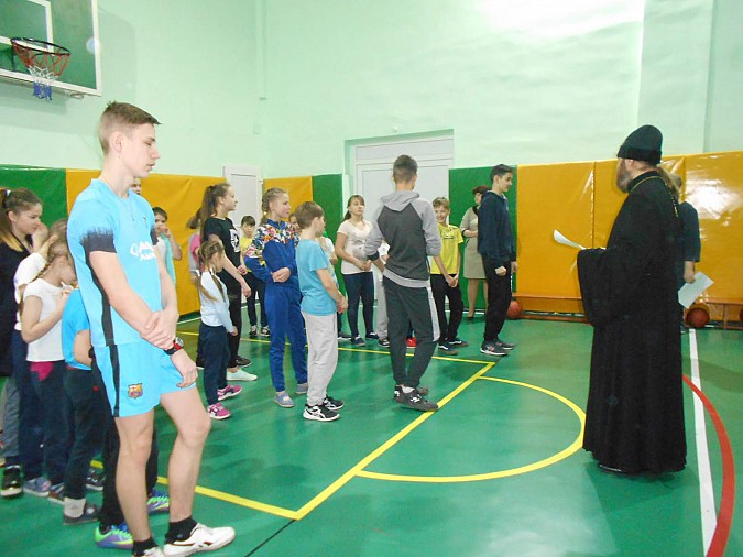 В Заволжском районе веселые старты сплотили школьников фото 2