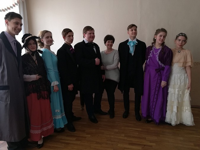 Спектакль «Доходное место» принес кинешемским лицеистам победу на «BRAVO-2019» фото 3