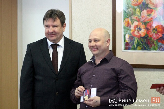 В Кинешме чествовали народных дружинников фото 10