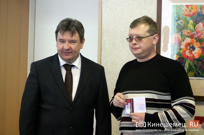В Кинешме чествовали народных дружинников фото 11