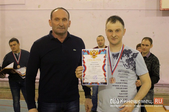 «Вымпел» стал новым чемпионом Кинешмы по мини-футболу среди взрослых команд фото 78