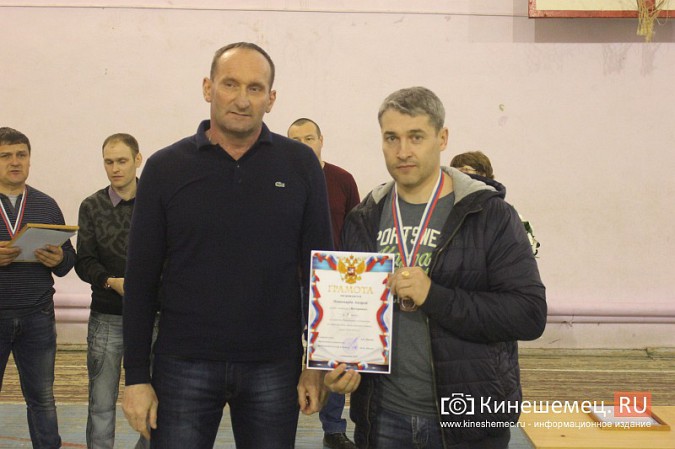 «Вымпел» стал новым чемпионом Кинешмы по мини-футболу среди взрослых команд фото 79