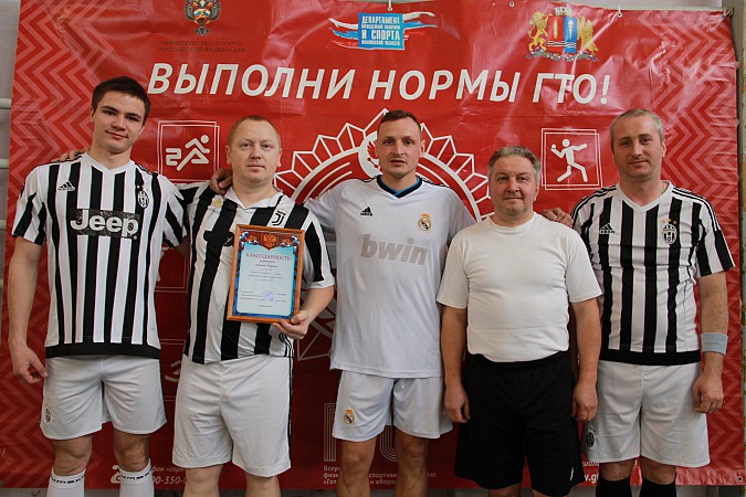 «Вымпел» стал новым чемпионом Кинешмы по мини-футболу среди взрослых команд фото 53