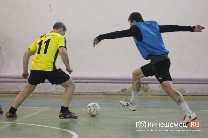 «Вымпел» стал новым чемпионом Кинешмы по мини-футболу среди взрослых команд фото 36