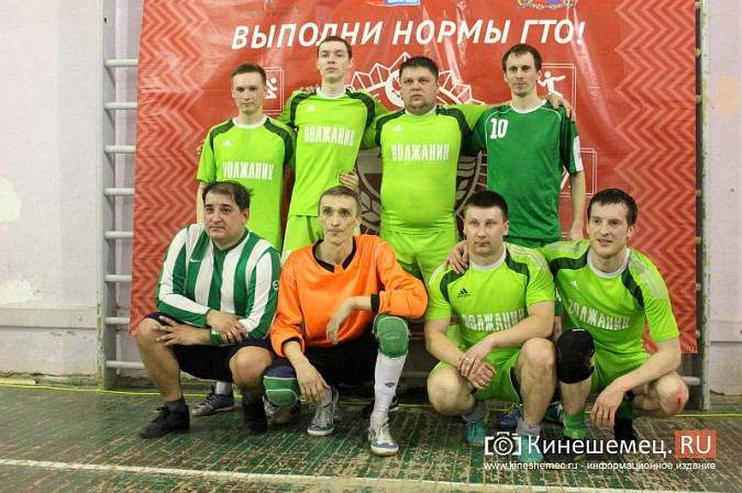 «Вымпел» стал новым чемпионом Кинешмы по мини-футболу среди взрослых команд фото 46
