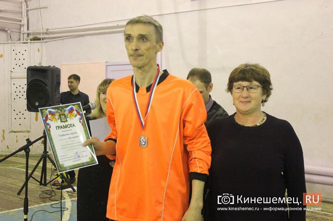 «Вымпел» стал новым чемпионом Кинешмы по мини-футболу среди взрослых команд фото 87