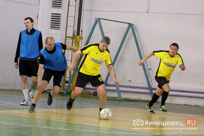 «Вымпел» стал новым чемпионом Кинешмы по мини-футболу среди взрослых команд фото 31
