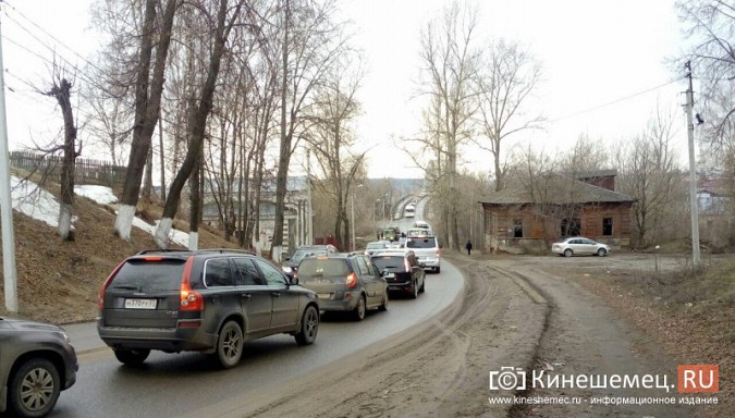 Из-за аварии у Никольского моста образовалась большая пробка фото 4