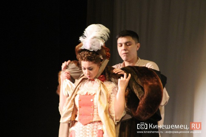 Костромской драмтеатр порадовал кинешемцев спектаклем «Женитьба Белугина» фото 17