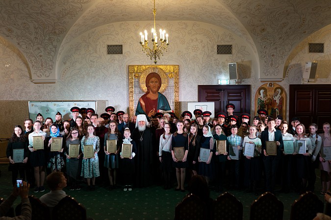 В храме Христа Спасителя наградили кинешемскую школьницу фото 3
