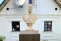 В Кинешемском районе открыли бюст страстотерпцу Николаю II Романову