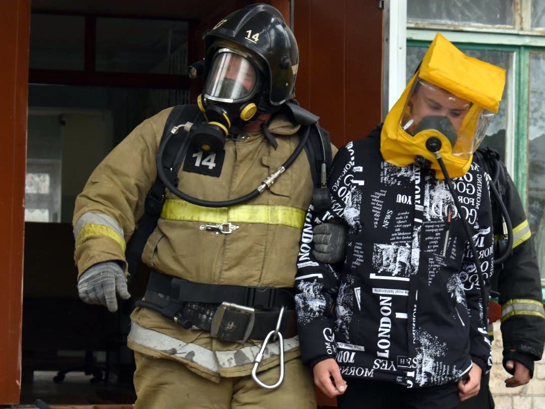 Школьников Кинешмы учили пожарной безопасности