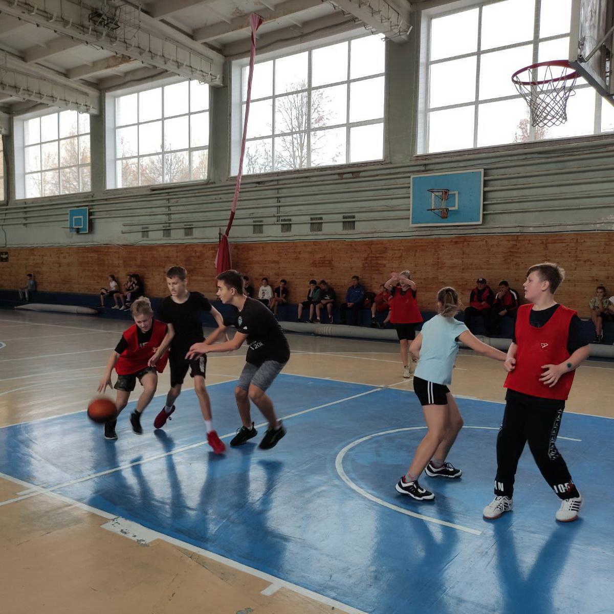 В Кинешме прошли соревнования по баскетболу 3х3