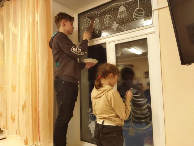 В Кинешемском детском доме прошёл мастер-класс «Предновогоднее чудо»