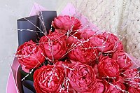 Какие цветы выбрать для подарка