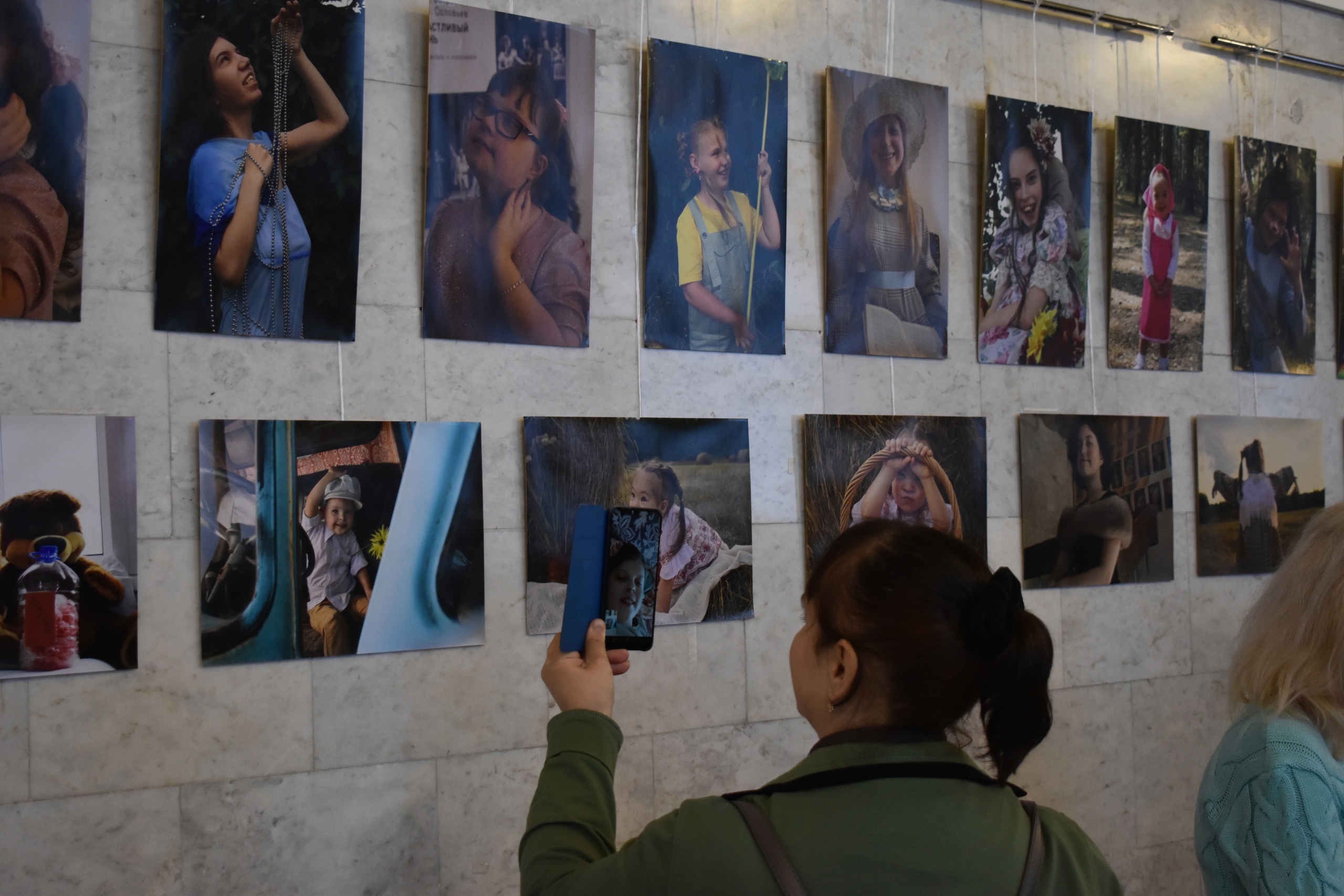 В Кинешме открылась фотовыставка «Свой особый интерес»