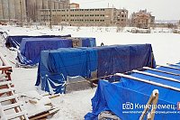С 16 декабря строителям мостов через Казоху и Томну должны начислять штрафные пени