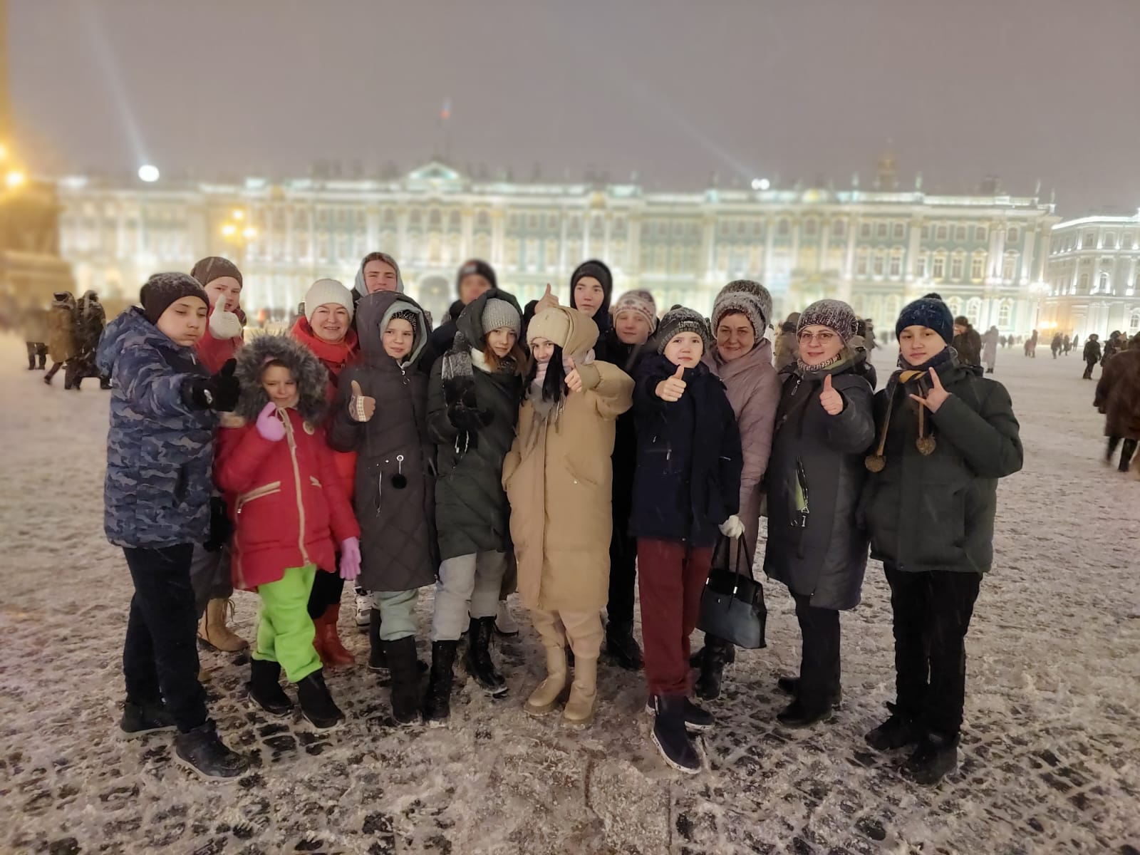 Воспитанники Кинешемского детского дома побывали в Санкт - Петербурге