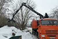 В Кинешме новый ломовоз УГХ вышел на уборку несанкционированных свалок