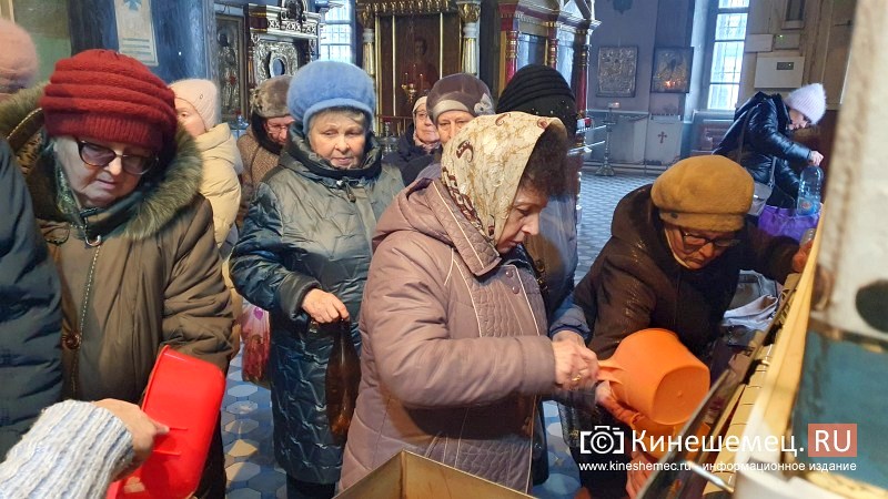 В храмах Кинешмы прошло Великое освящение воды
