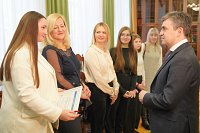 Губернатор Ивановской области вручил первые образовательные сертификаты детям участников СВО