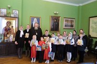 «Христославы» посетили епархиальное управление в Кинешме