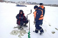 Спасатели предупреждают о стремительном таянии льда на Волге